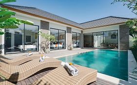 Villa Bunga Lily - Sumptuous 3Br Luxury Private Villa In Canggu